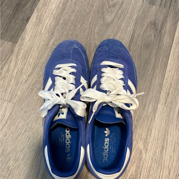 Adidas Sambas with Ribbon Laces - Picture 2 of 4